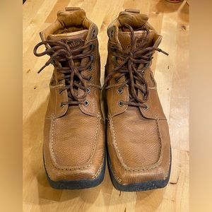 Justin Chukka Grizzly Boots